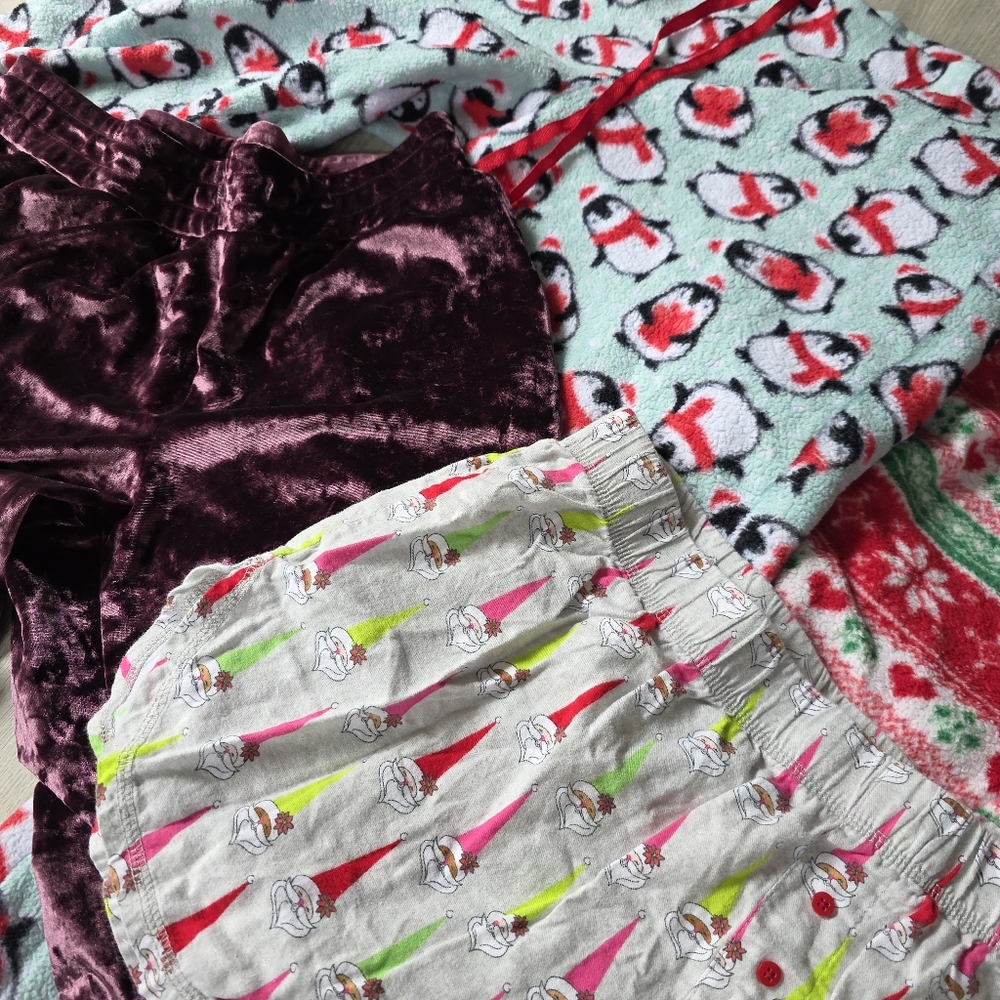 Comfy Holiday Pajama Set - Picture 8 of 8